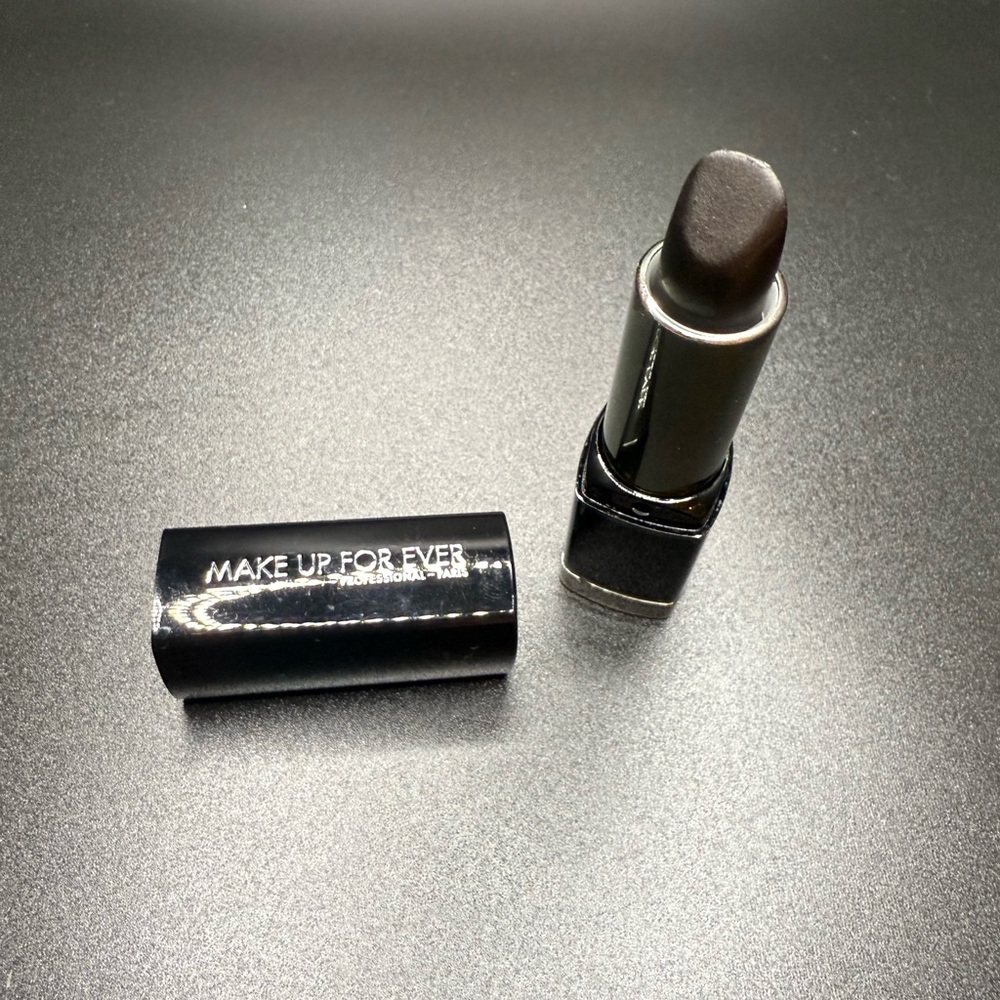 Make Up For Ever lipstick #50